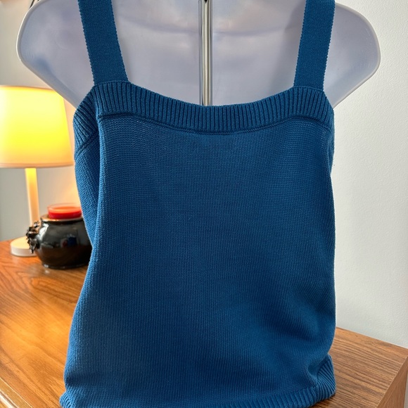 Loft sweater set. - Picture 3 of 9